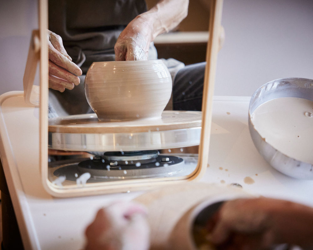 Handgemachte Keramik im Studio